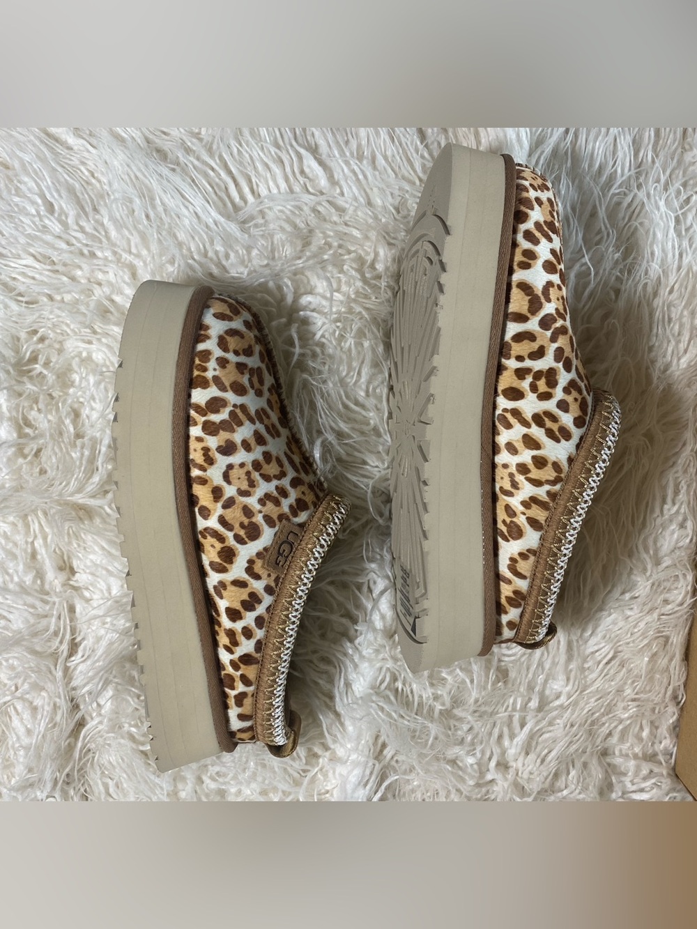 🐆 NWT 🐆 UGG Tazz Plains Leopard Print Slippers, Size 9 - Picture 9 of 13